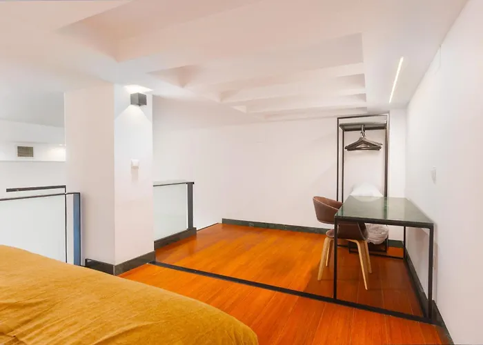 Modern Duplex - Loft Style - Historic Centre 아파트